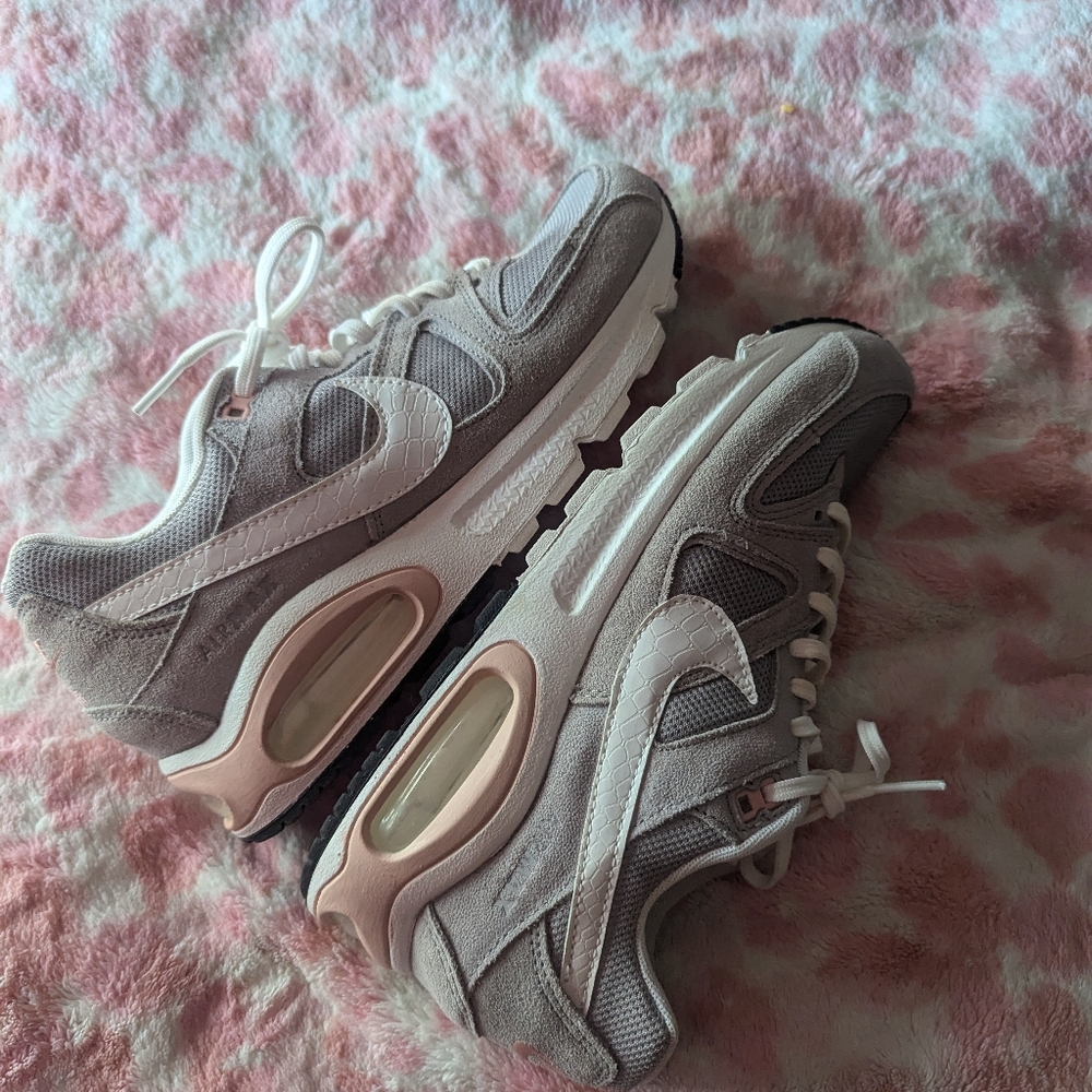 Custom pink and grey air max W8.5